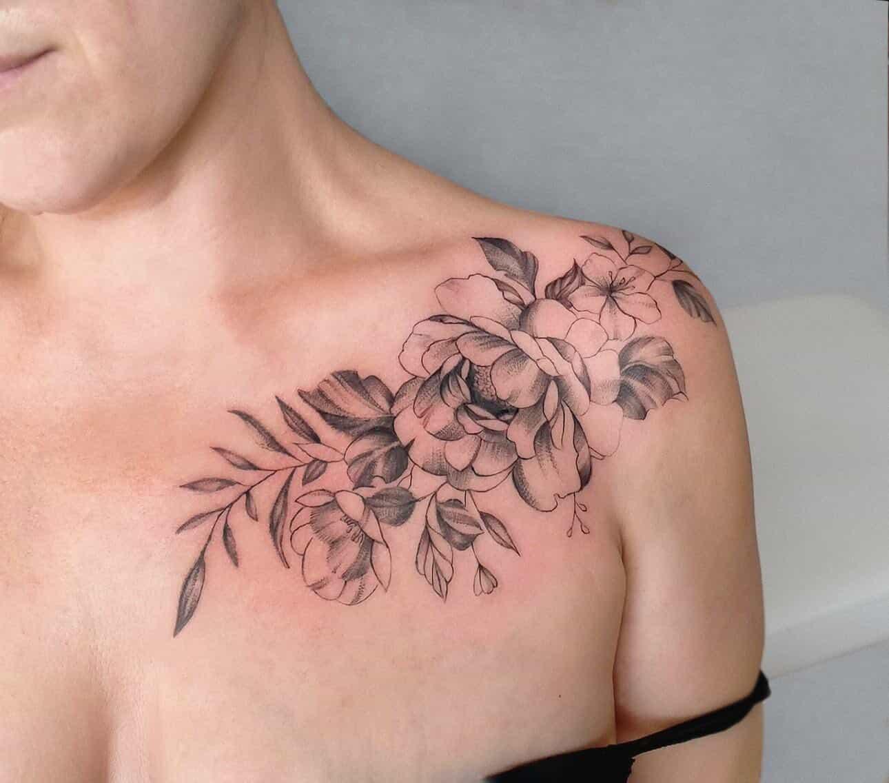 Thian tattoo artist