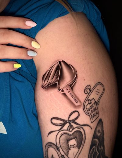 Beautifull tatoo on the shoulder